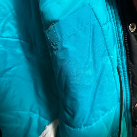 Vintage Winter Ski Jacket - Picture 5 of 8